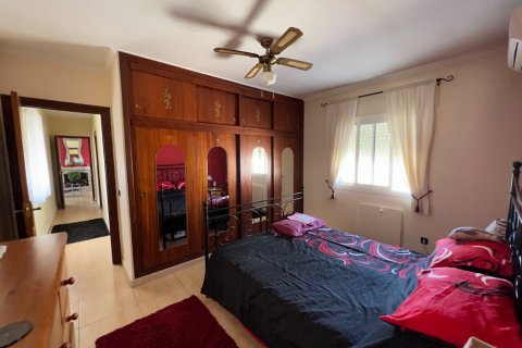 Продажа дома в Л'Альфас дель Пи, Аликанте, Испания 2 спальни, 900м2 №50704 - фото 16