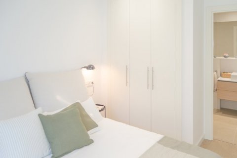 Продажа квартиры в Барселона, Испания 4 спальни, 115м2 №49805 - фото 5