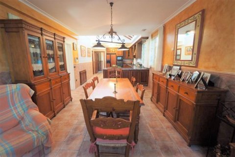 Продажа виллы в Эльче, Аликанте, Испания 8 спален, 800м2 №50313 - фото 16