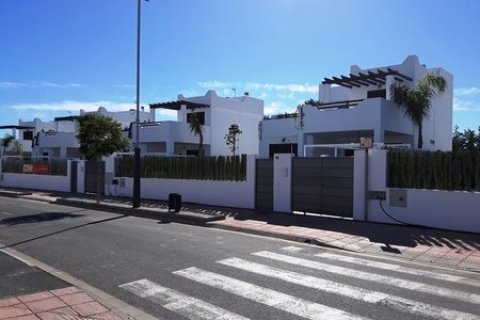 Продажа виллы в Сан Хуан де лос Террерос, Альмерия, Испания 3 спальни, 251м2 №50326 - фото 1