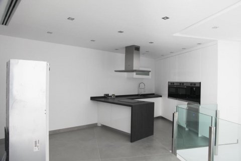 Продажа квартиры Бенидорм, Аликанте, Испания 3 спальни, 150м2 №50312 - фото 4