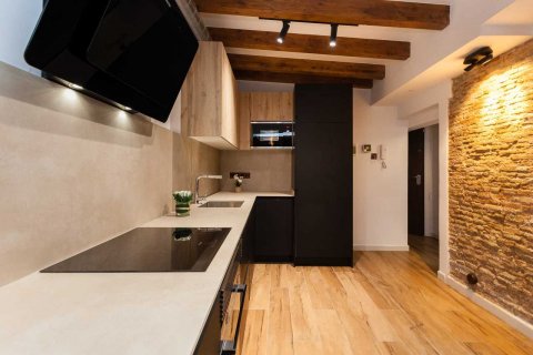 Продажа квартиры в Барселона, Испания 4 спальни, 96м2 №49907 - фото 6