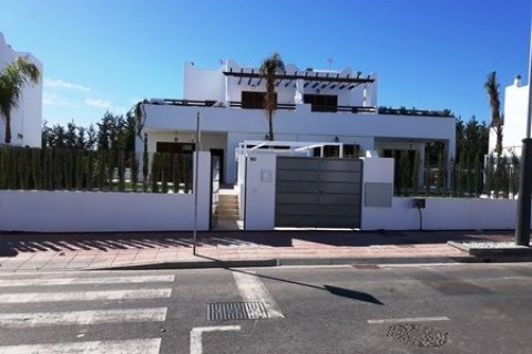 Продажа виллы в Сан Хуан де лос Террерос, Альмерия, Испания 2 спальни, 203м2 №50333 - фото 3