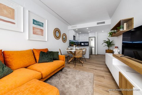 Продажа квартиры в Вилламартин, Аликанте, Испания 2 спальни, 73м2 №46823 - фото 2