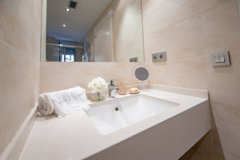 Аренда квартиры Таррагона, Испания 3 спальни, 85м2 №53622 - фото 21