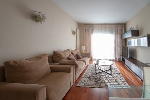 Аренда квартиры Таррагона, Испания 3 спальни, 85м2 №53622 - фото 3