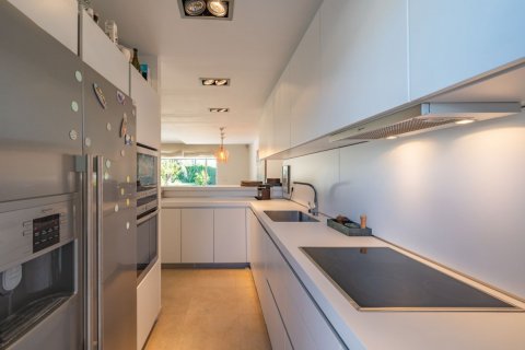 Продажа таухауса Нуэва Андалусия, Малага, Испания 3 спальни, 166м2 №53479 - фото 23