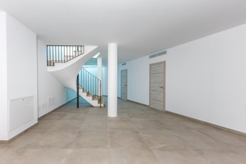 Продажа таухауса в Форналуткс, Майорка, Испания 3 спальни, 265м2 №48086 - фото 13