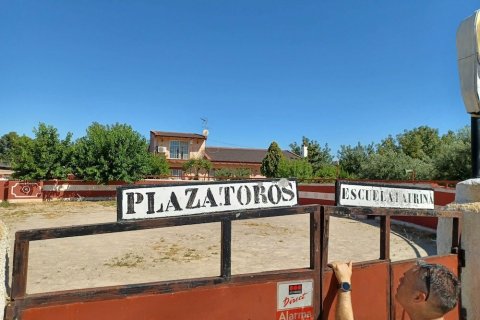 Продажа виллы в Ла-Побла-де-Вальбона, Валенсия, Испания 6 спален, 250м2 №53815 - фото 3