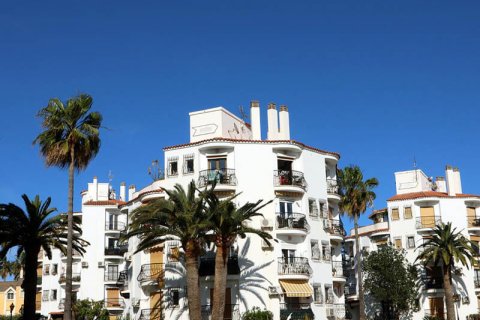 Выбор недвижимости в Испании после продажи жилья в России: какие варианты есть у покупателя