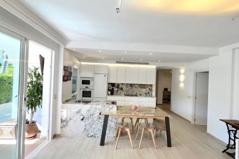 Продажа квартиры в Золотая миля Марбельи, Малага, Испания 4 спальни, 114м2 №55438 - фото 5