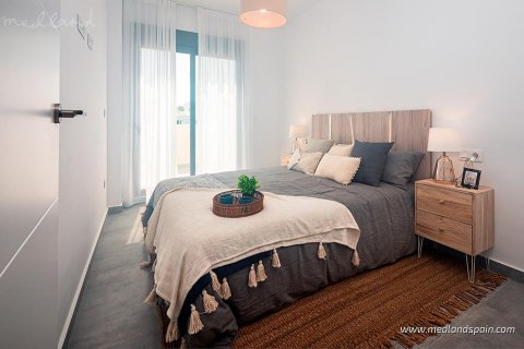 Продажа таухауса в Вилламартин, Аликанте, Испания 2 спальни, 79м2 №53975 - фото 8