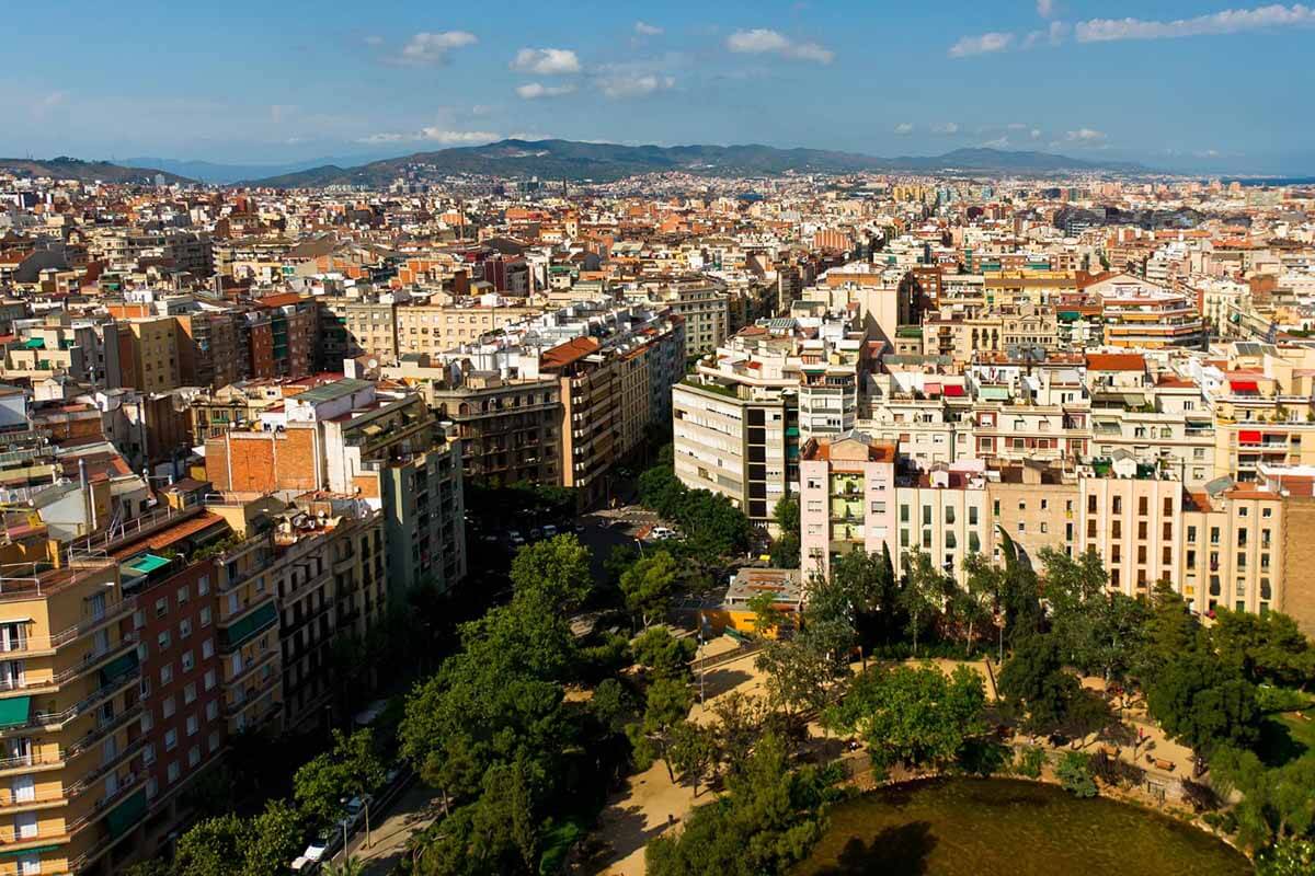 Особенности покупки и продажи недвижимости в Испании для россиян в условиях санкций