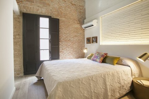 Продажа квартиры в Барселона, Испания 2 спальни, 55м2 №57355 - фото 9