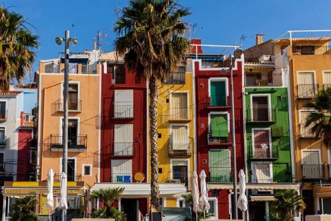 Никогда ранее иностранцы не покупали столько домов в Испании