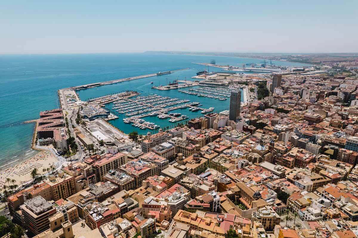 Пять цифр, которые понравятся инвесторам в недвижимость Испании