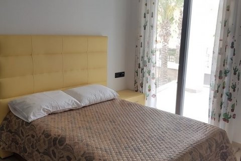 Продажа квартиры в Ла Зения, Аликанте, Испания 2 спальни, 75м2 №58239 - фото 5