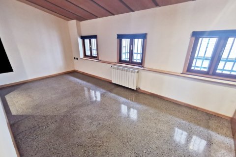 Продажа квартиры в Валенсия, Испания 3 спальни, 180м2 №60390 - фото 12