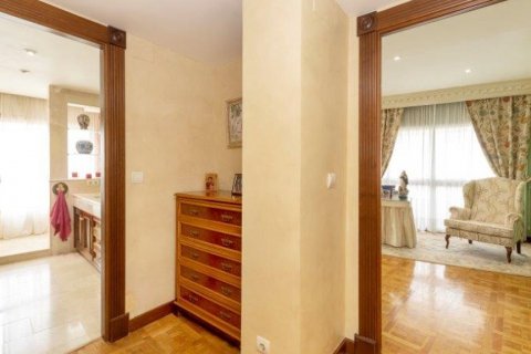 Продажа квартиры Херес, Кадис, Испания 4 спальни, 371.15м2 №61015 - фото 21