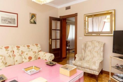 Продажа квартиры Херес, Кадис, Испания 4 спальни, 371.15м2 №61015 - фото 13