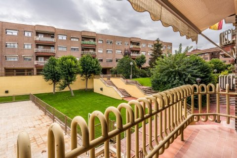 Продажа квартиры в Посуэло де Аларкон, Мадрид, Испания 4 спальни, 201м2 №61386 - фото 16
