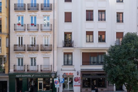 Продажа квартиры в Мадрид, Испания 6 спален, 209м2 №61686 - фото 14