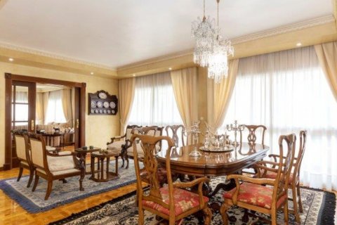 Продажа квартиры Херес, Кадис, Испания 4 спальни, 371.15м2 №61015 - фото 11