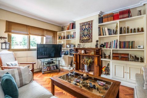 Продажа квартиры в Посуэло де Аларкон, Мадрид, Испания 4 спальни, 201м2 №61386 - фото 7