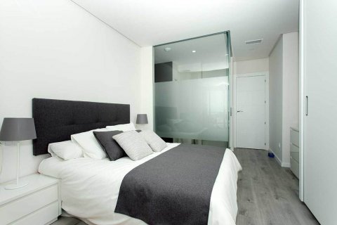 Продажа квартиры в Ла Зения, Аликанте, Испания 3 спальни, 77м2 №62953 - фото 13