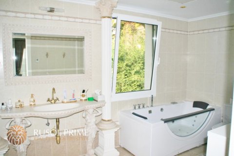 Villa till salu Platja D'aro, Girona, Spanien 5 sovrum, 500 kvm. Nr. 8814 - foto 6