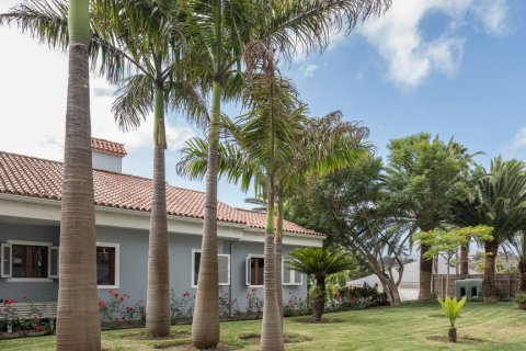 Villa till salu i Las Palmas De Gran Canaria, Gran Canaria, Spanien 7 sovrum, 571 kvm. Nr. 3527 - foto 8
