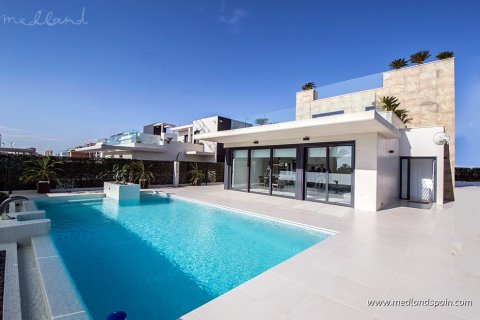 Villa till salu i Campoamor, Alicante, Spanien 4 sovrum, 197 kvm. Nr. 9720 - foto 1