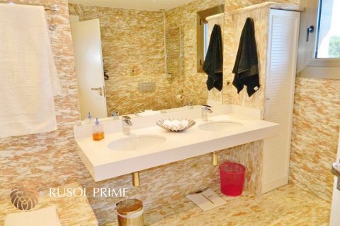 Villa till salu Sitges, Barcelona, Spanien 5 sovrum, 300 kvm. Nr. 8830 - foto 19