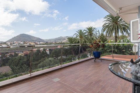 Villa till salu i Las Palmas De Gran Canaria, Gran Canaria, Spanien 7 sovrum, 571 kvm. Nr. 3527 - foto 20