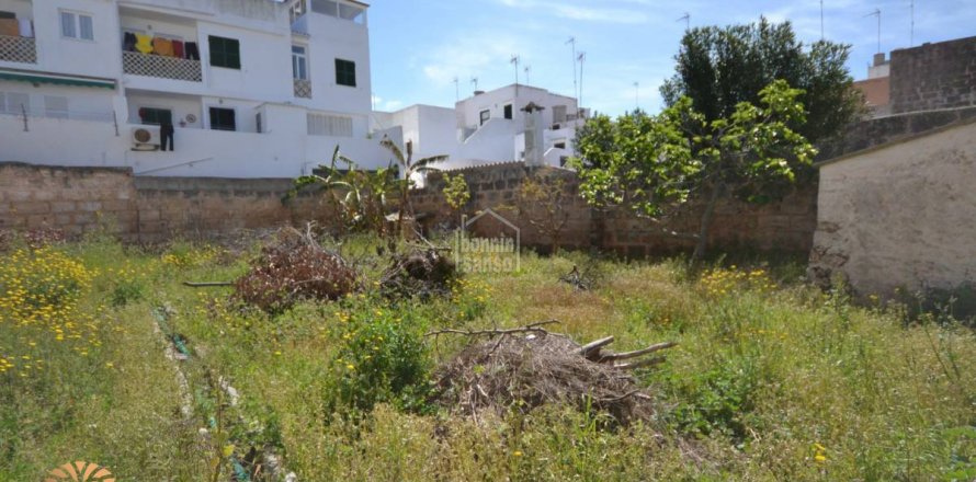Radhus i Ciutadella De Menorca, Menorca, Spanien 2 sovrum, 100 kvm. Nr. 10675