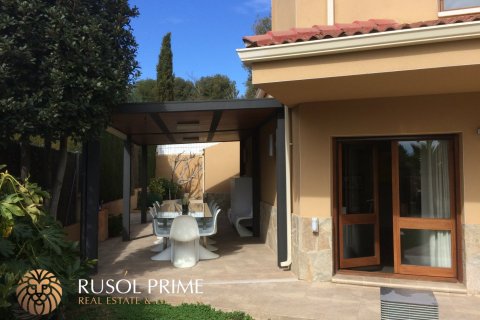 Hus till salu Coma-Ruga, Tarragona, Spanien 5 sovrum, 323 kvm. Nr. 11645 - foto 20