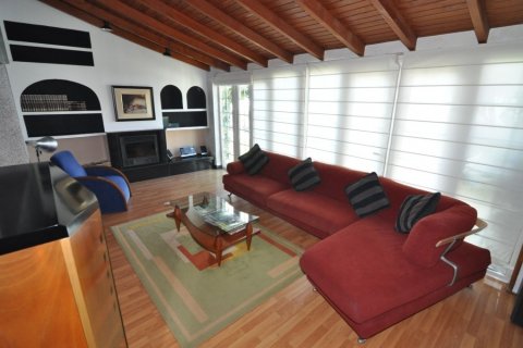 Villa till salu i Taucho, Tenerife, Spanien 5 sovrum, 500 kvm. Nr. 18329 - foto 24
