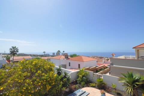 Villa till salu i Callao Salvaje, Tenerife, Spanien 4 sovrum, 180 kvm. Nr. 18381 - foto 17