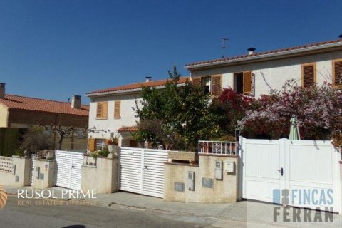 Hus till salu i Coma-Ruga, Tarragona, Spanien 3 sovrum, 120 kvm. Nr. 11547 - foto 2