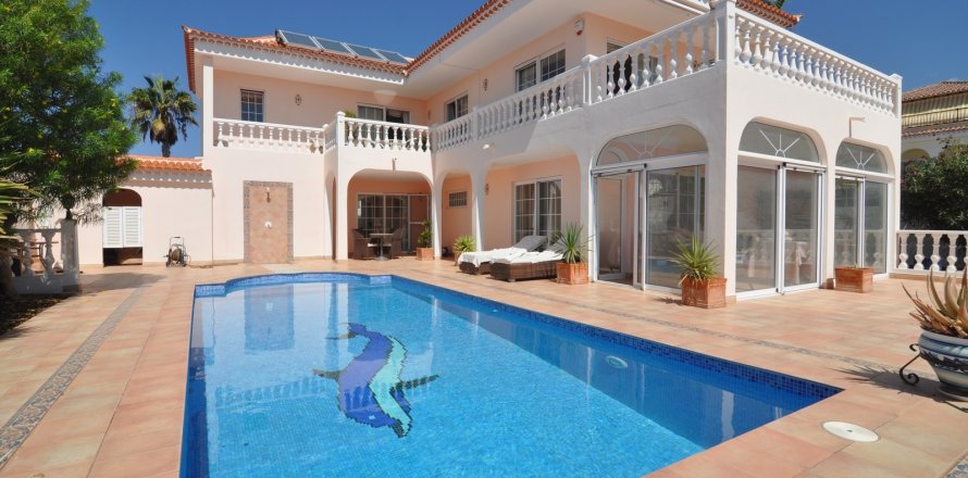 Villa i Callao Salvaje, Tenerife, Spanien 4 sovrum, 180 kvm. Nr. 18381