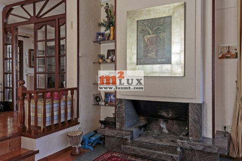 Villa till salu i Empuriabrava, Girona, Spanien 4 sovrum, 318 kvm. Nr. 16786 - foto 30