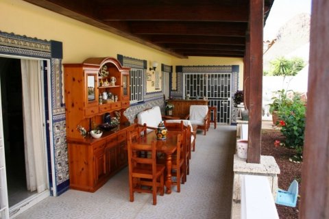 Villa till salu i La Florida, Alicante, Spanien 3 sovrum, 270 kvm. Nr. 18346 - foto 10
