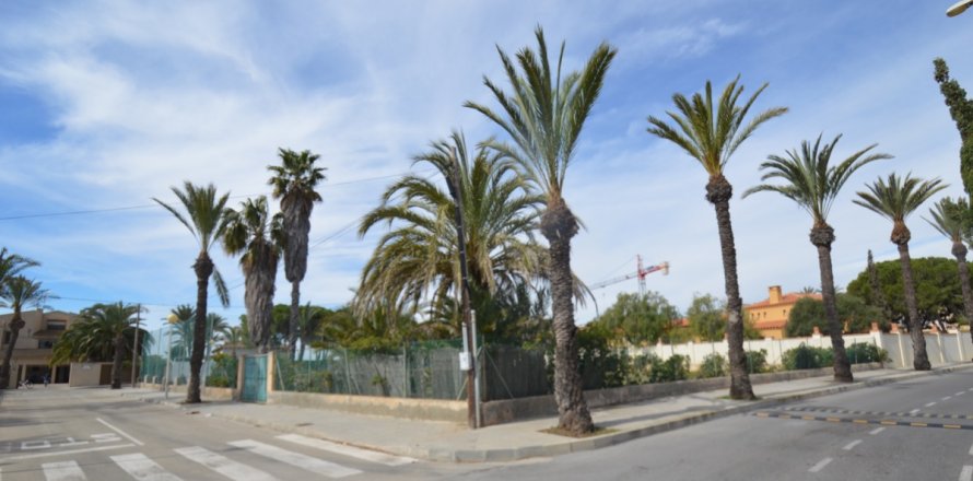 Tomt Cabo Roig, Alicante, Spanien 1380 kvm. Nr. 19180