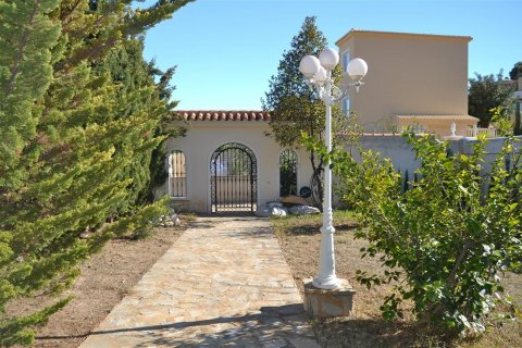 Villa till salu i Calpe, Alicante, Spanien 5 sovrum, 460 kvm. Nr. 25148 - foto 28