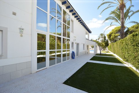 Villa till salu Cabo Roig, Alicante, Spanien 9 sovrum, 470 kvm. Nr. 19351 - foto 8