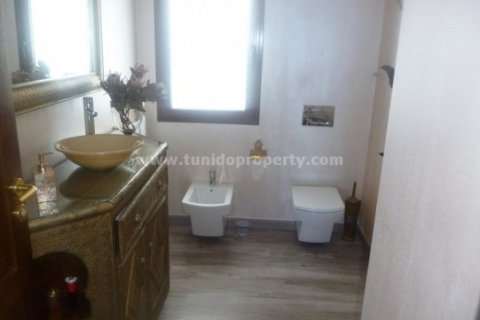 Villa till salu Torviscas, Tenerife, Spanien 4 sovrum, 690 kvm. Nr. 24291 - foto 15