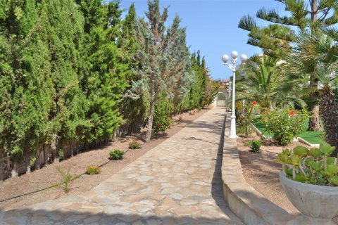 Villa till salu i Calpe, Alicante, Spanien 5 sovrum, 460 kvm. Nr. 25148 - foto 22