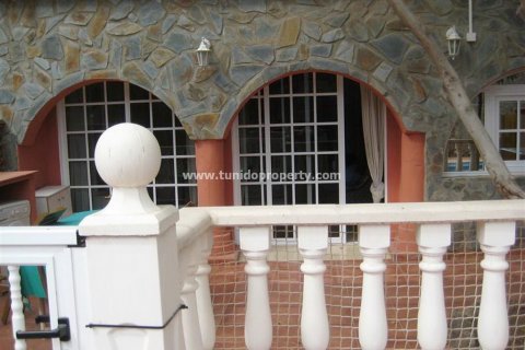 Villa till salu i Arona, Tenerife, Spanien 9 sovrum, 330 kvm. Nr. 24344 - foto 6
