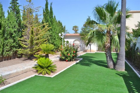 Villa till salu i Calpe, Alicante, Spanien 5 sovrum, 460 kvm. Nr. 25148 - foto 25