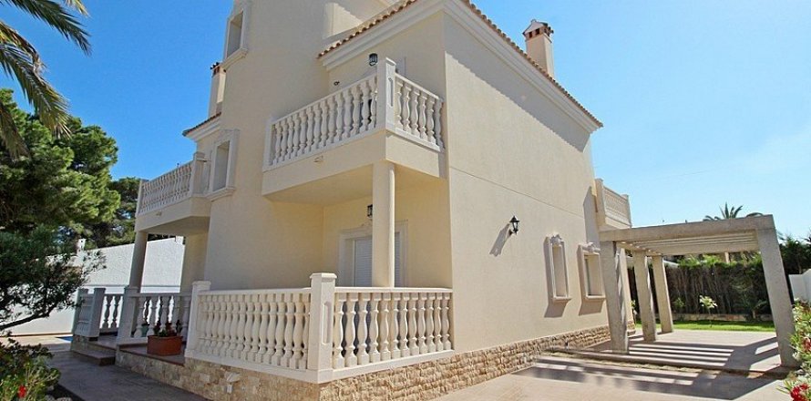 Villa i Cabo Roig, Alicante, Spanien 5 sovrum, 250 kvm. Nr. 29547